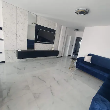 Adrian I Mia Appartement *