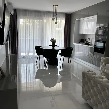 Adrian I Mia Appartement