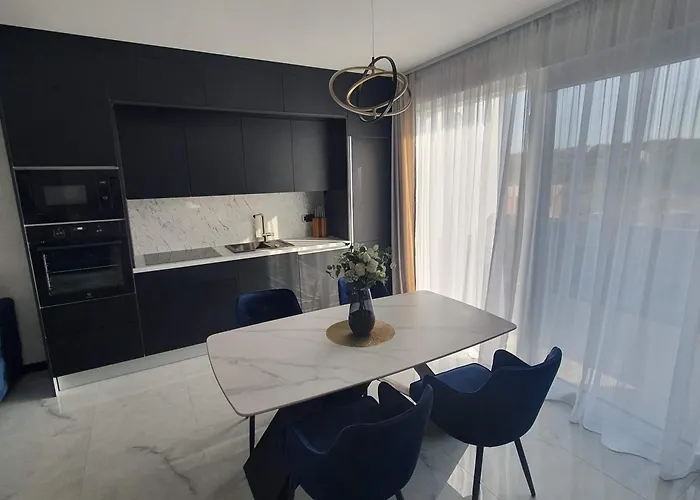 Adrian I Mia Appartement